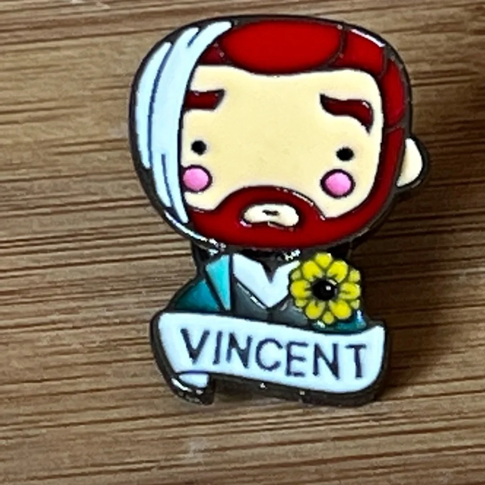 Vincent Enamel Pin - Picture 2 of 5